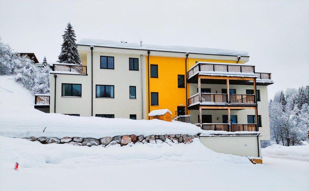 Aussenaufnahme Winter des Investitionsobjekts in Fieberbrunn