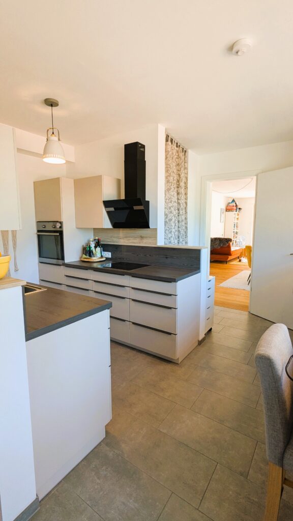 Penthouseküche Wohnobjekt Fieberbrunn Tirol